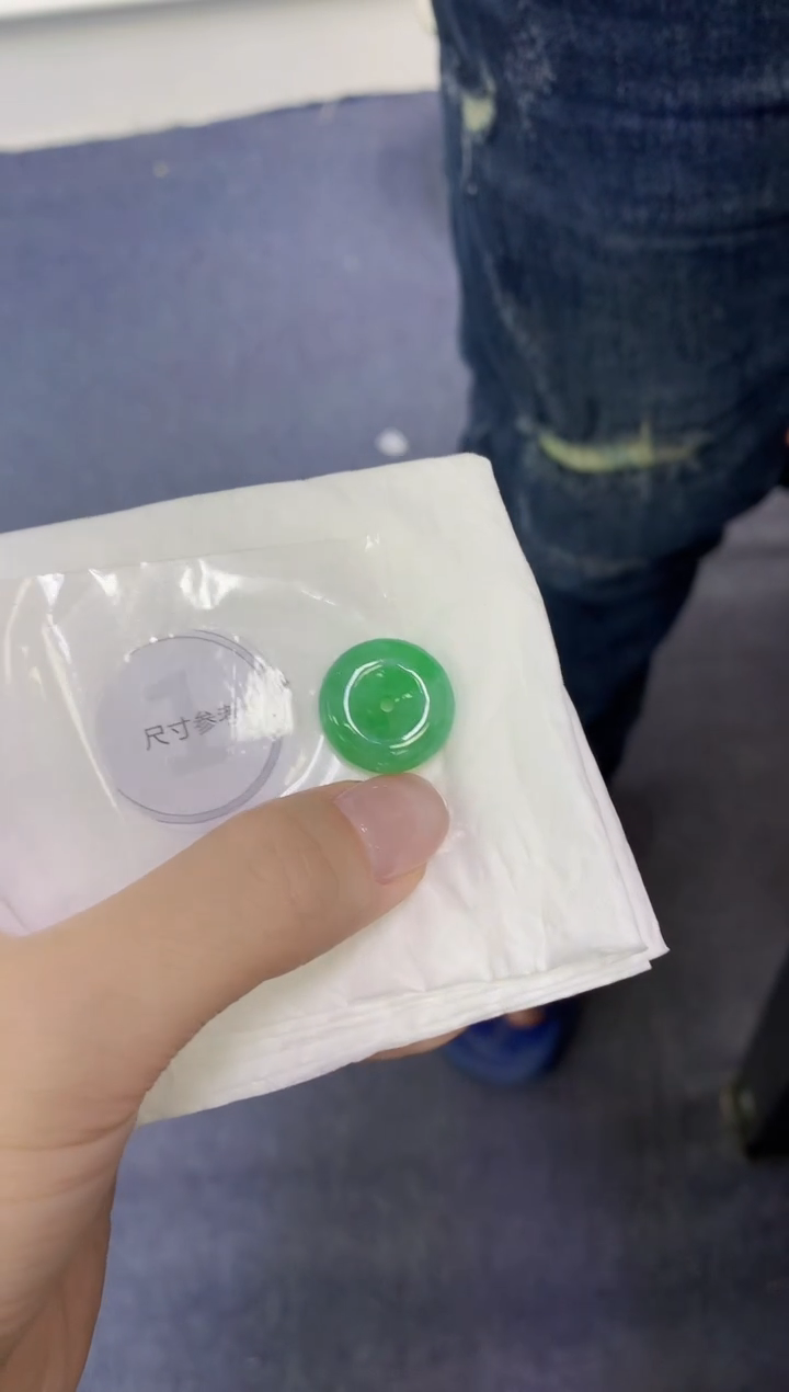 颈饰未镶嵌翡翠天然缅甸翡翠A货百元以上9元证书费自理