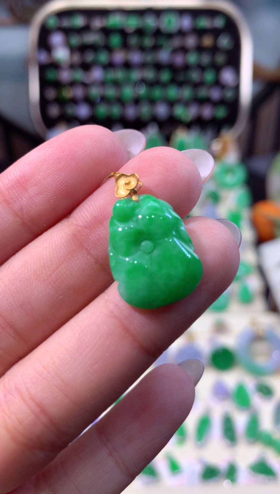 【闪购商品】翡翠颈饰18K金镶嵌缅甸天然A货翡翠