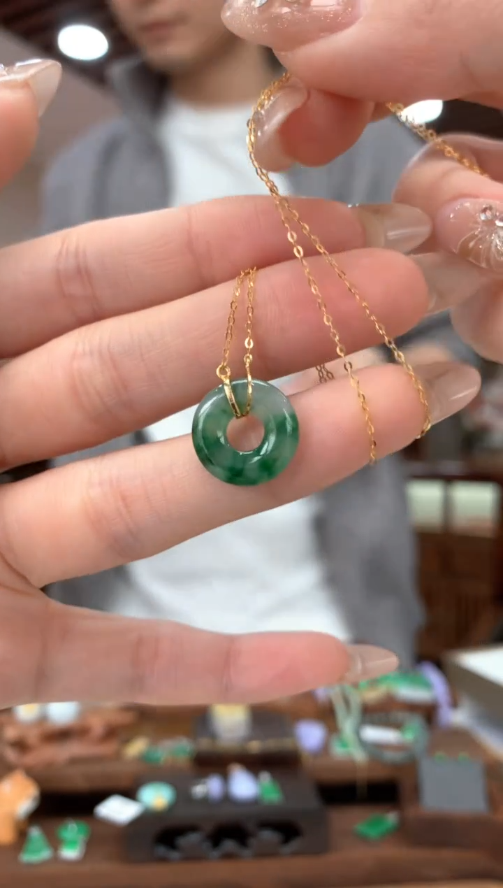 【闪购商品】翡翠套链18K金镶嵌甜甜圈