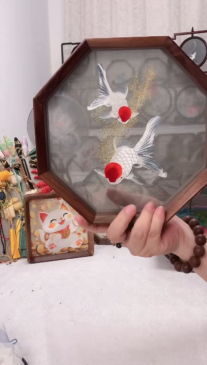 扇子苏绣作品手工摆台