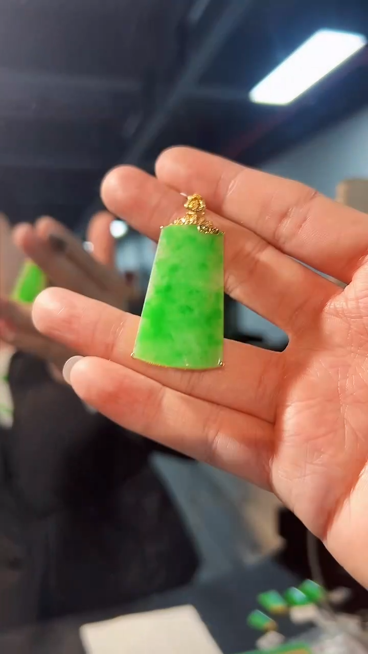 【闪购商品】翡翠颈饰18K金镶嵌缅料A货/支持复检/一件