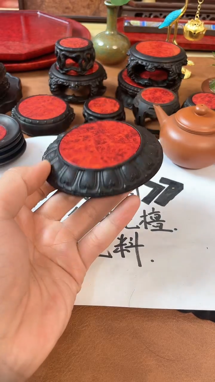 【闪购商品】东非黑黄檀（紫光檀）木艺莲花壶承