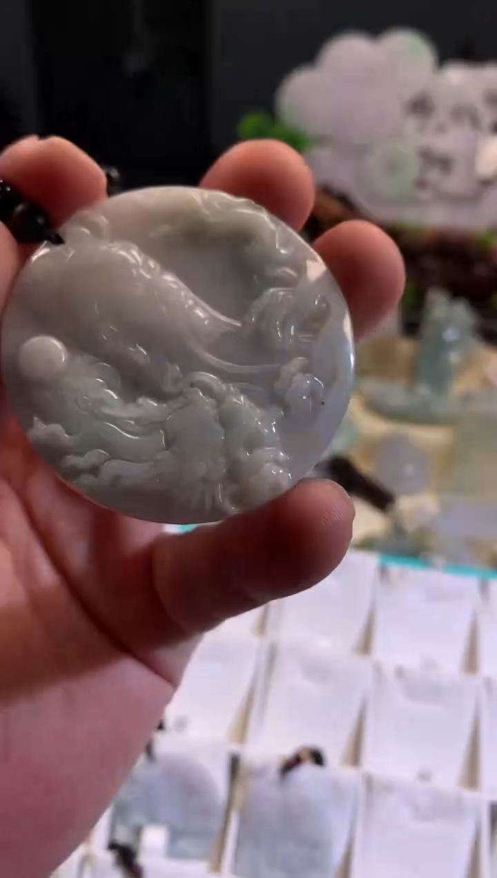 【闪购商品】翡翠颈饰未镶嵌02/26/39