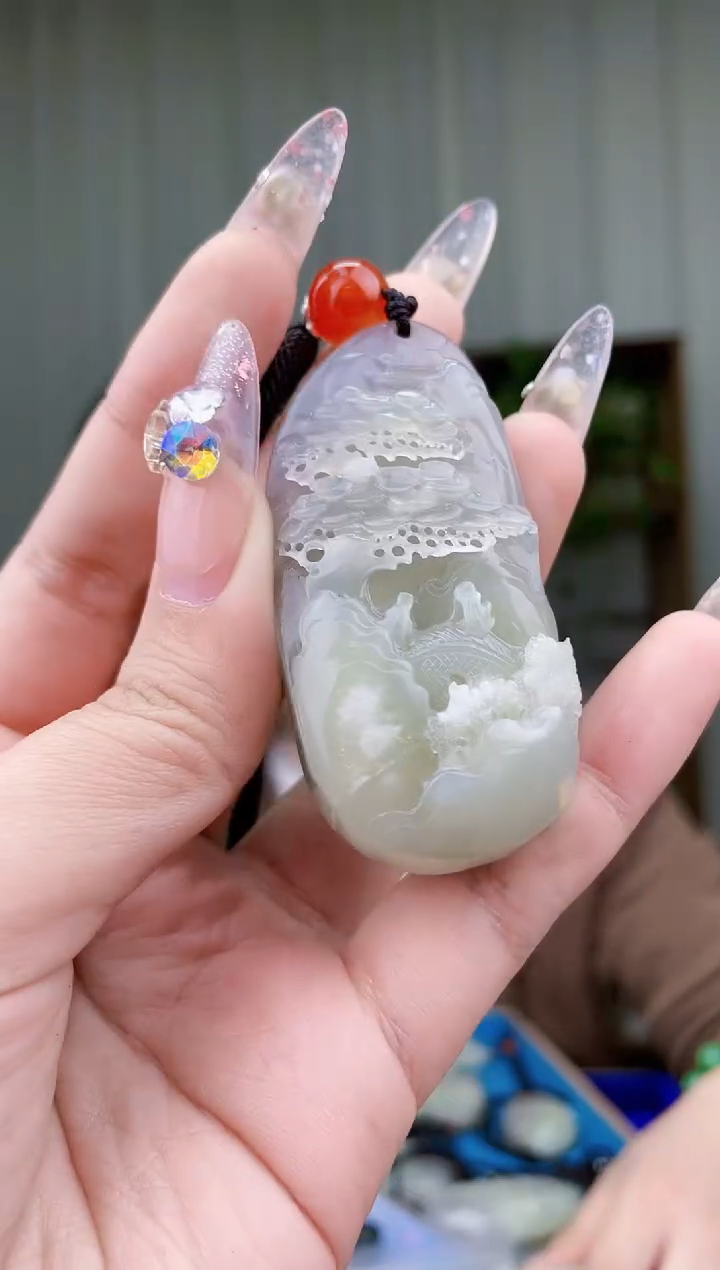 【闪购商品】和田玉挂件未镶嵌拍一发一，多样性发货！