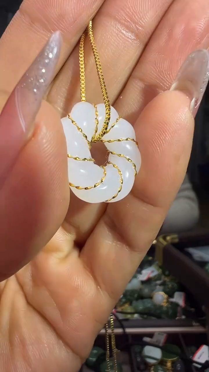 颈饰未镶嵌和田玉（多样性发货.发其一)1.02.77