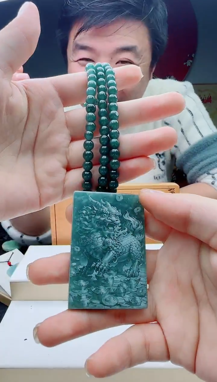 颈饰未镶嵌翡翠多样性发其一