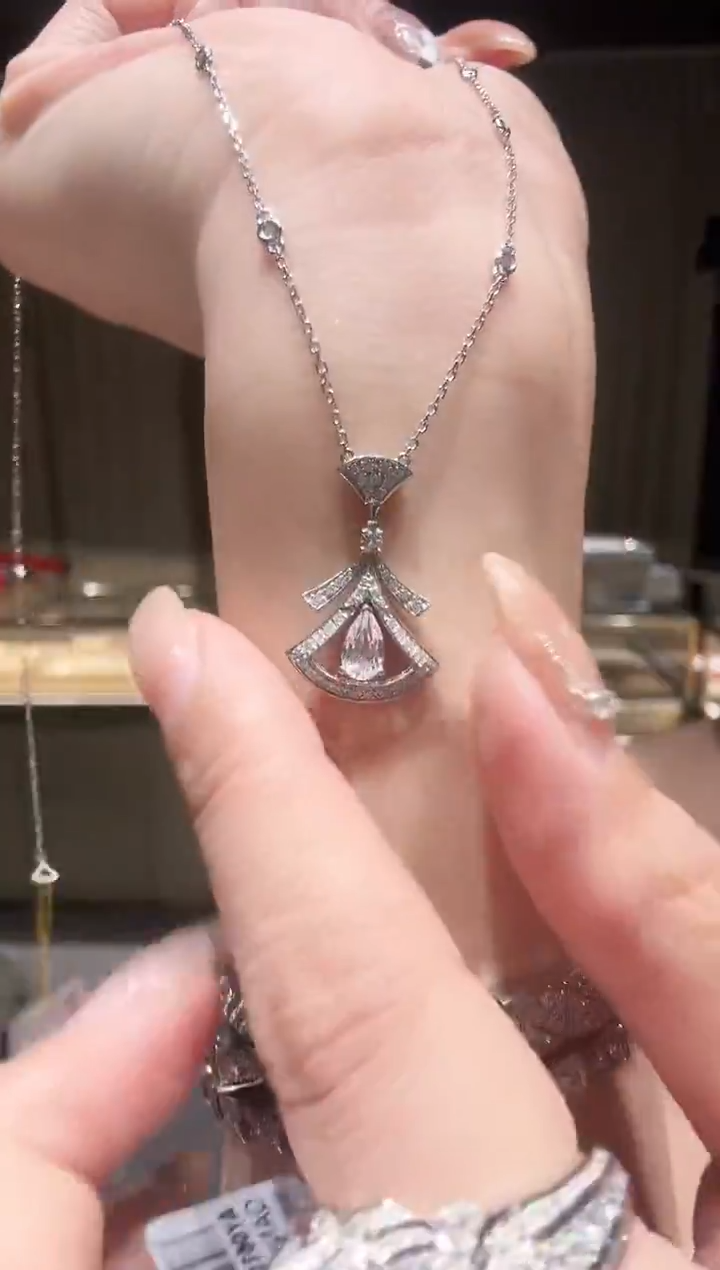 铂Pt950镶嵌项链钻石AY0460-PT-45