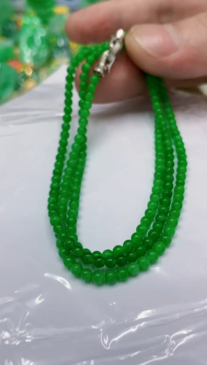 翡翠18K金镶嵌颈饰挂件
