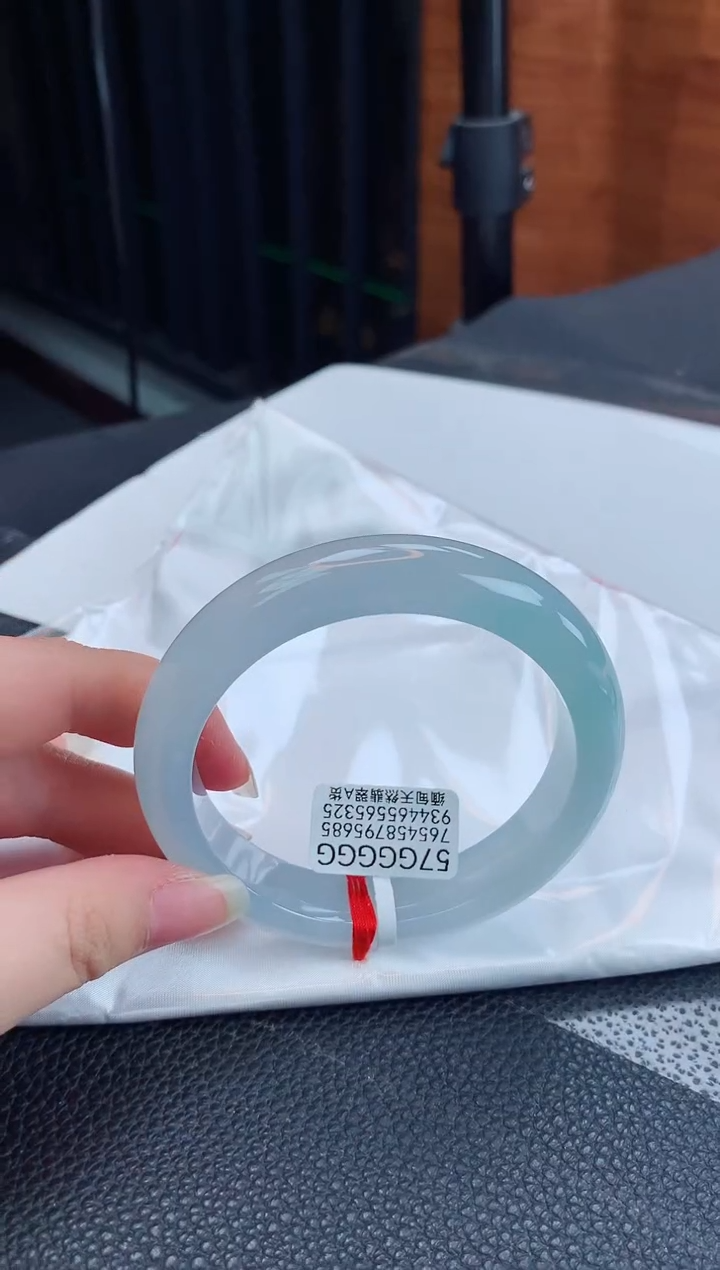 【闪购商品】翡翠手镯未镶嵌缅甸天然翡翠A货手镯