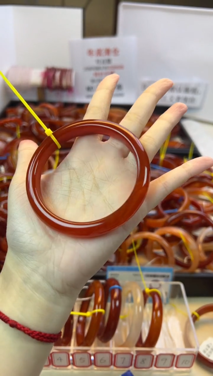 【闪购商品】玛瑙/玉髓手镯未镶嵌62+圈口