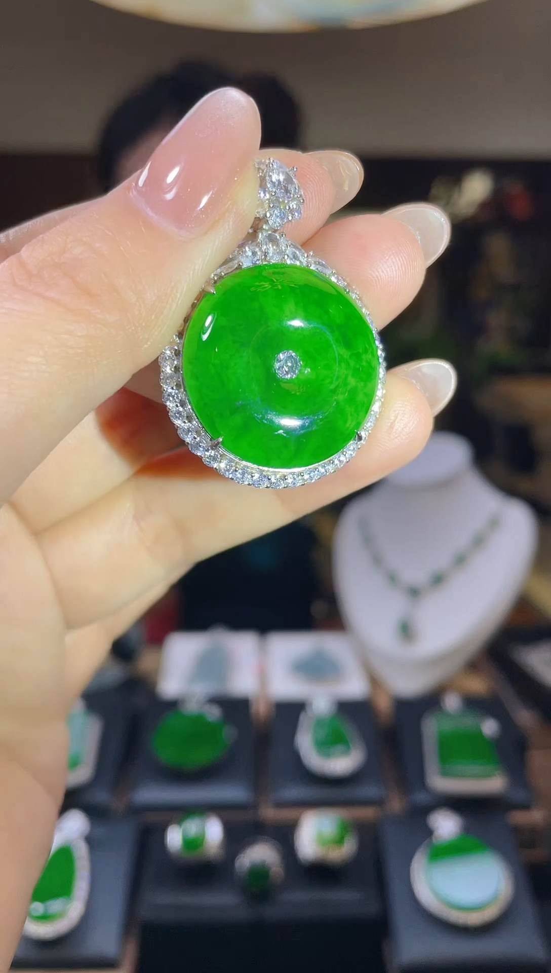 【闪购商品】翡翠吊坠(不含链)未镶嵌翡翠吊坠