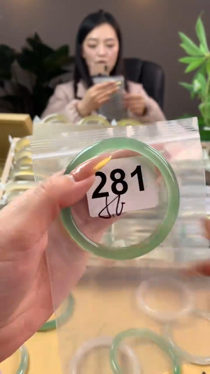 【闪购商品】玛瑙/玉髓手镯未镶嵌281