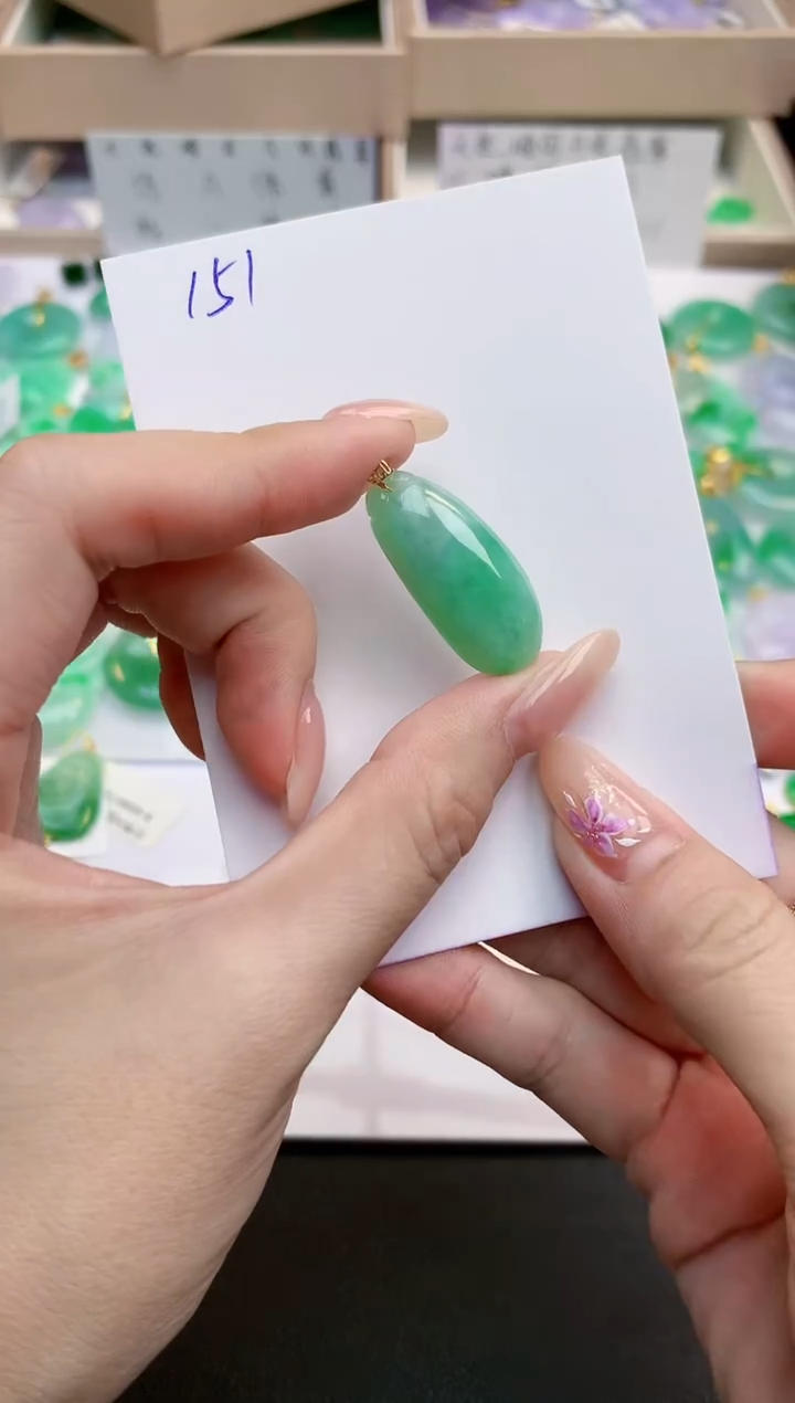 颈饰18K金镶嵌翡翠天然缅甸A货翡翠