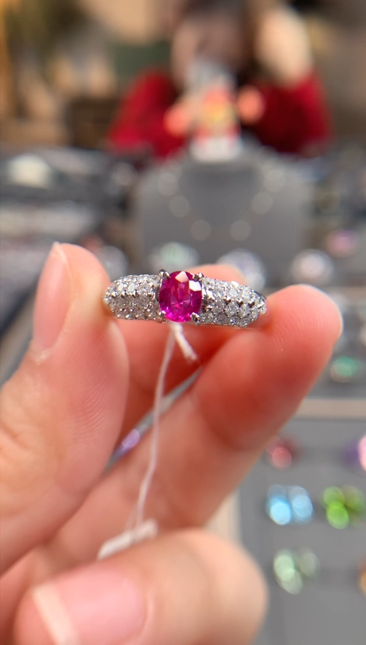 【闪购商品】红宝石戒指铂Pt850镶嵌红宝石戒指