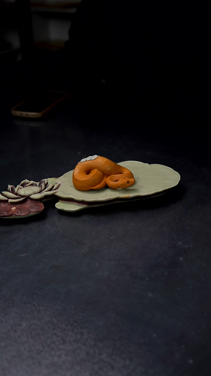 【闪购商品】蛇天然原石手工雕刻