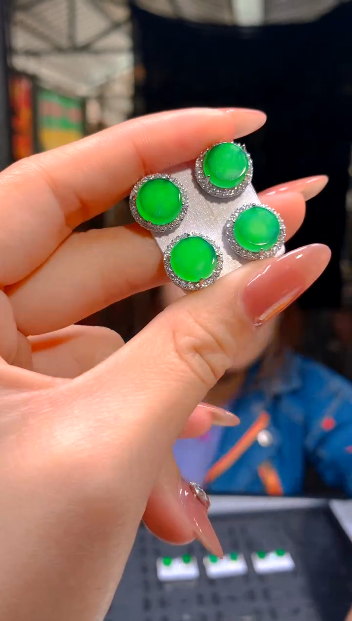 【闪购商品】定制翡翠未镶嵌75定制翡翠 多样性发货（发其一）