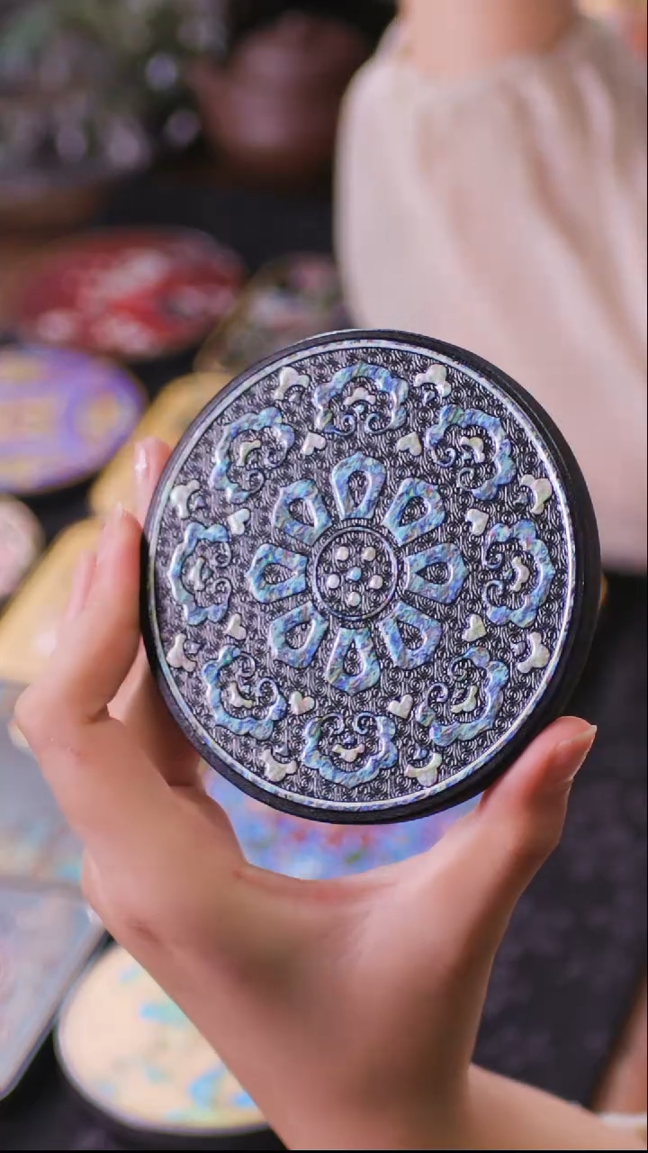 壹藏贰宝幻夜图案杯垫一片