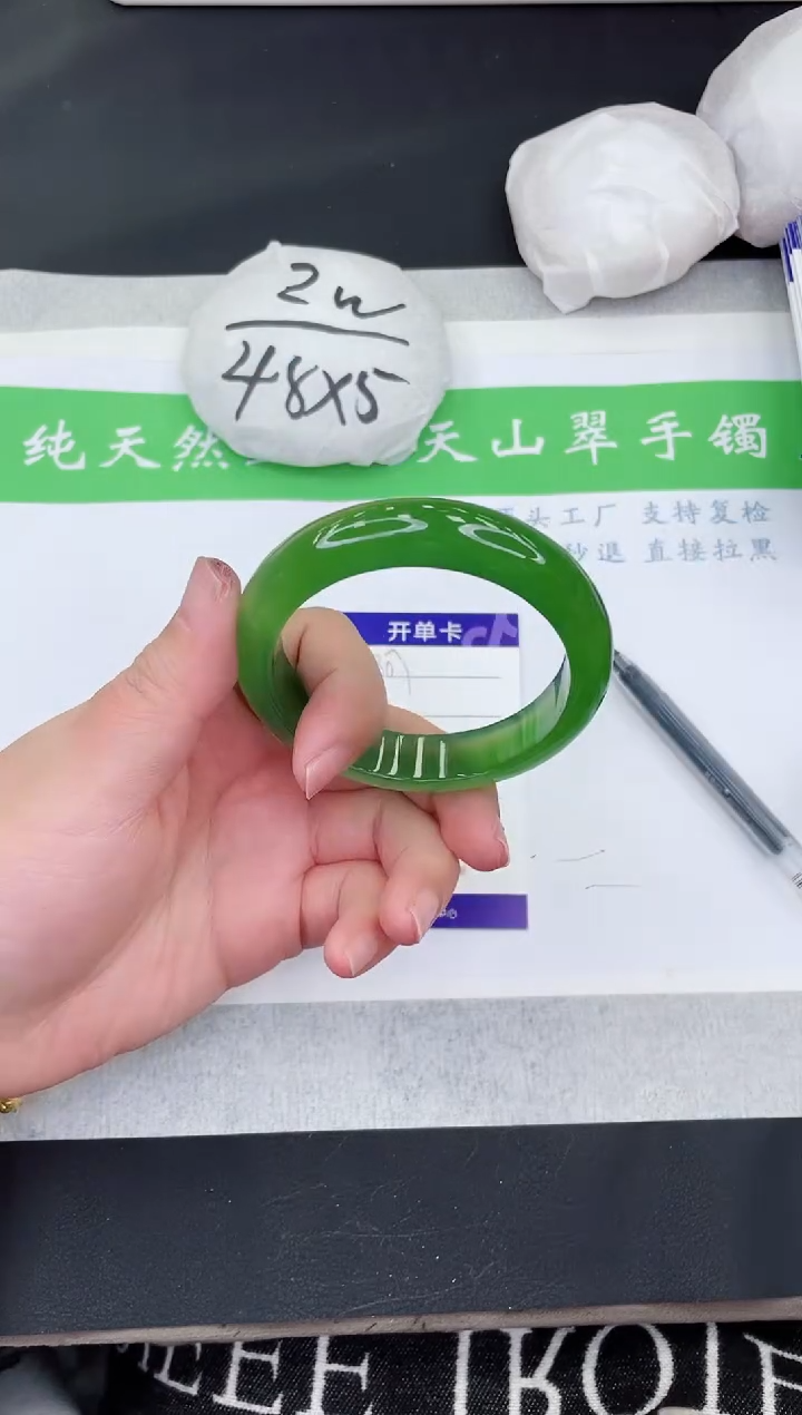 【闪购商品】石英质玉手镯未镶嵌M307-56+