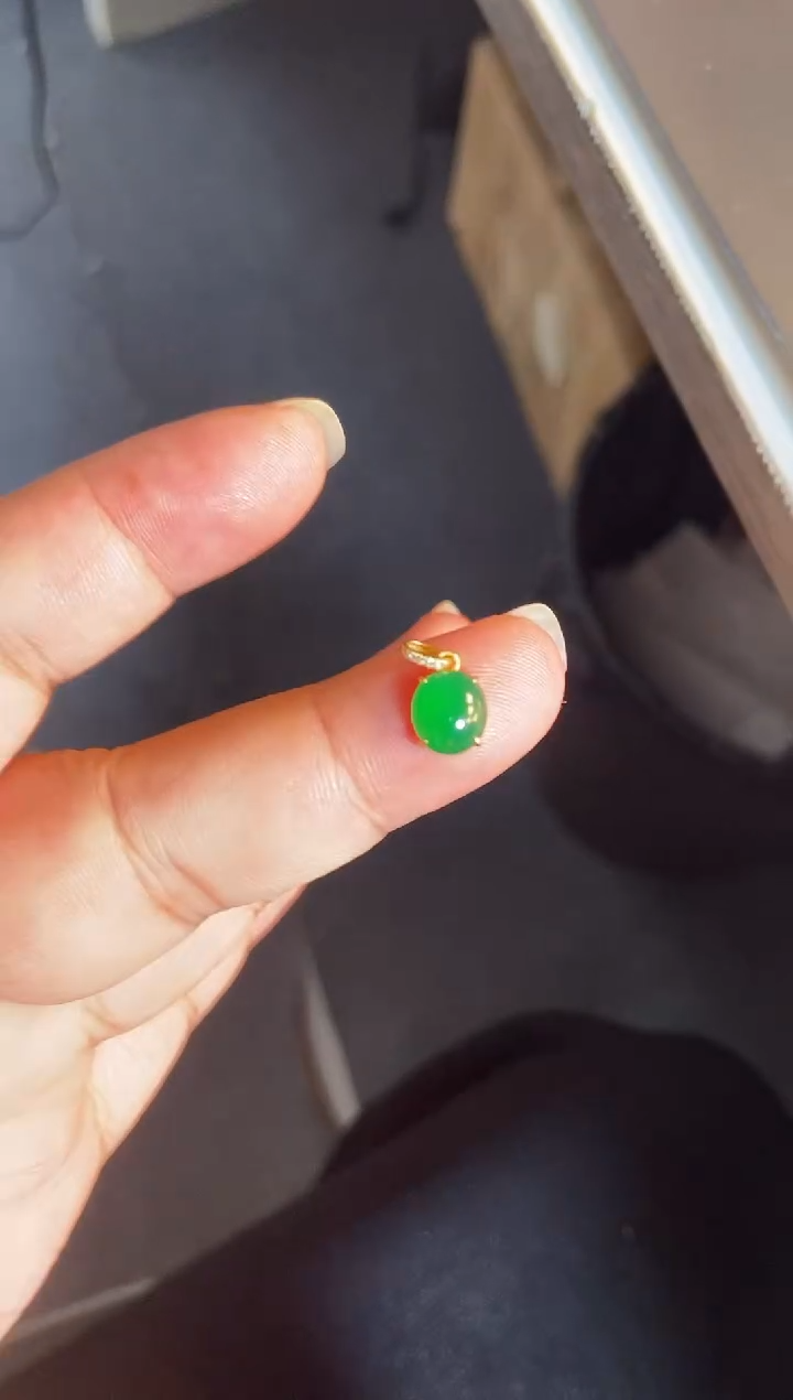 吊坠(不含链)18K金镶嵌翡翠1