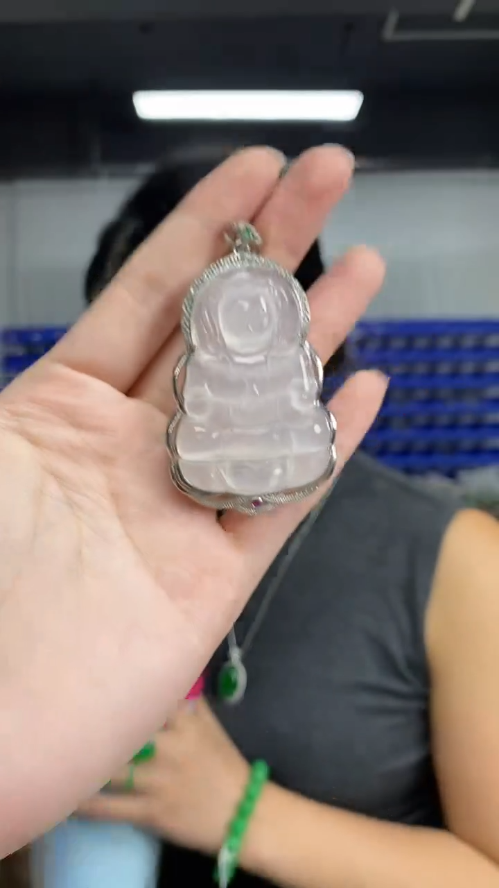 颈饰未镶嵌翡翠多样性发其一颜色微差