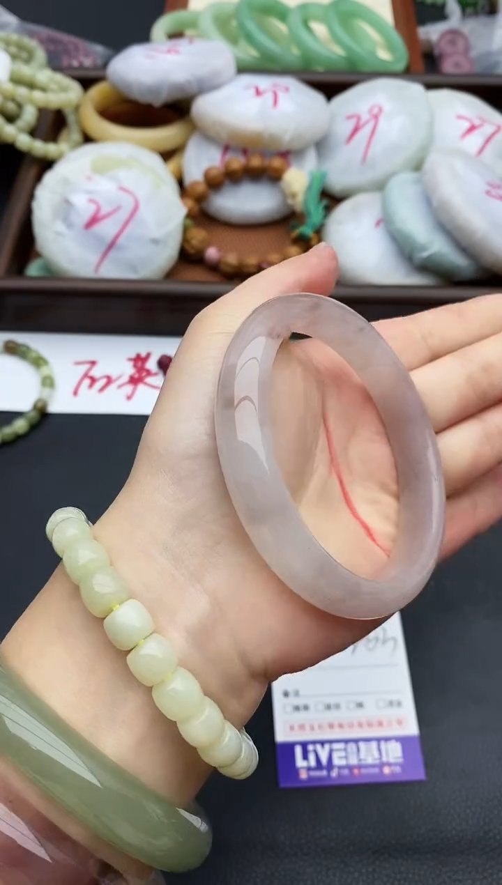 未镶嵌手镯石英质玉121+62/63