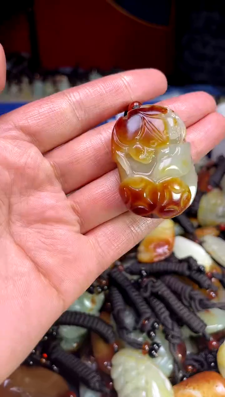 【闪购商品】和田玉颈饰未镶嵌1