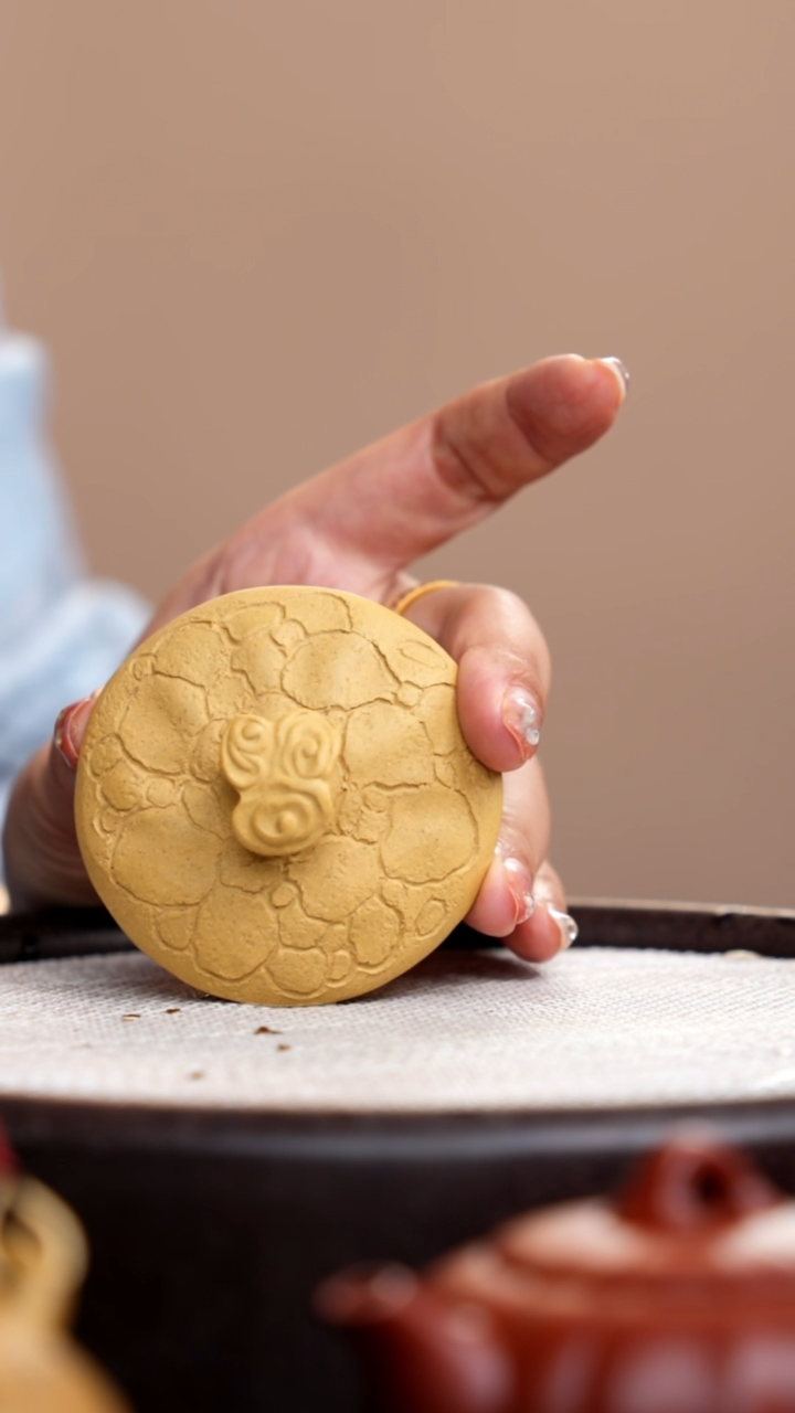 茶壶紫砂礼盒壶一把/016
