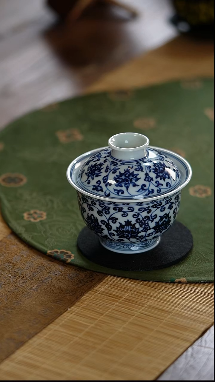 瓷景德镇陶瓷茶器青花缠枝莲盖碗