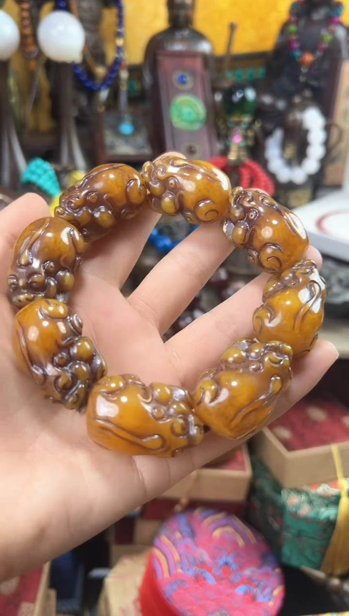 【闪购商品】蜜蜡颈饰未镶嵌猪妹精品专属链接