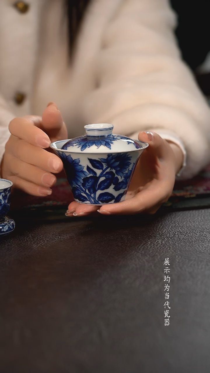 洪印慕明向日葵卧足撇口盖碗