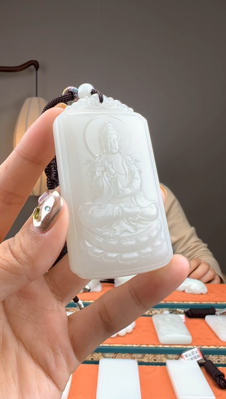 【闪购商品】和田玉颈饰未镶嵌1