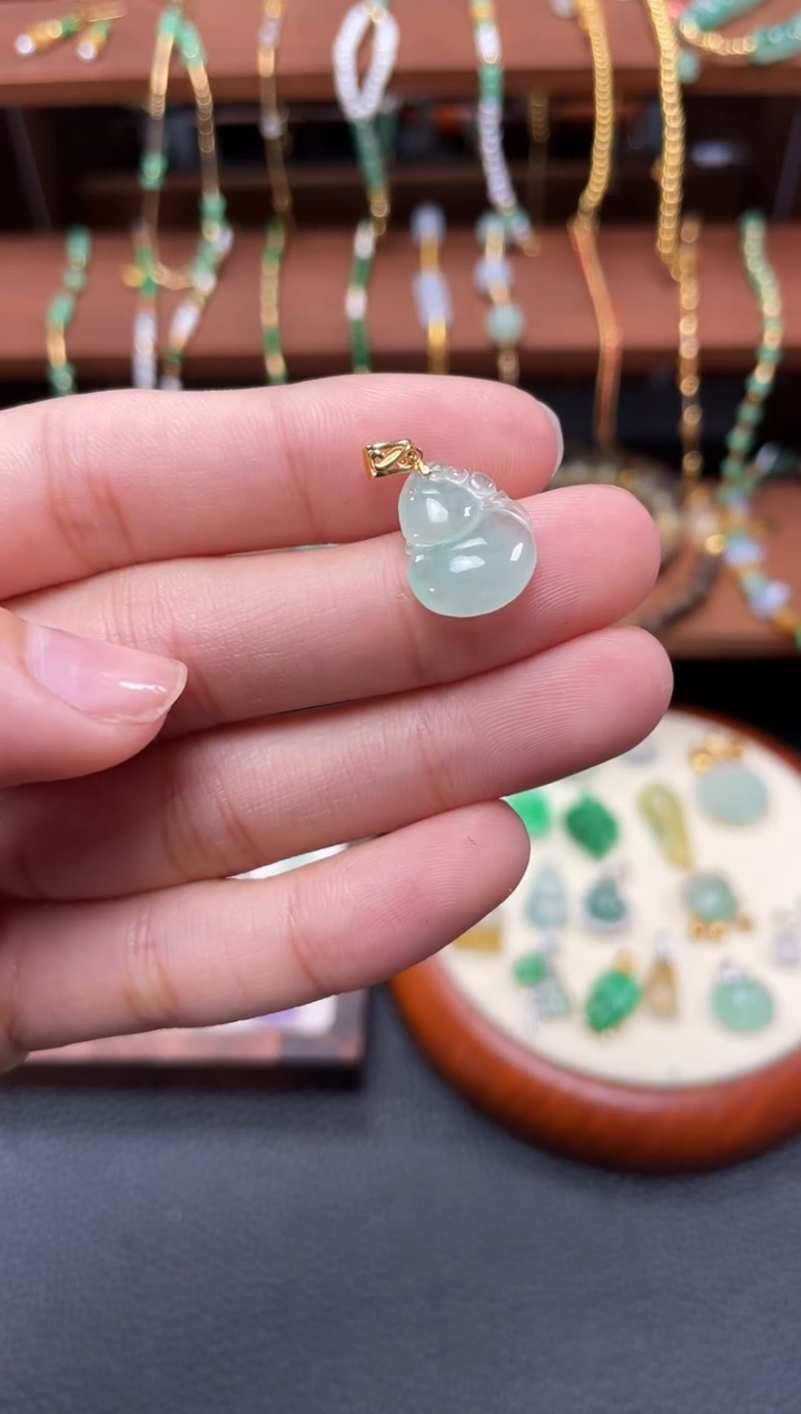【闪购商品】翡翠吊坠(不含链)18K金镶嵌一个  JK615