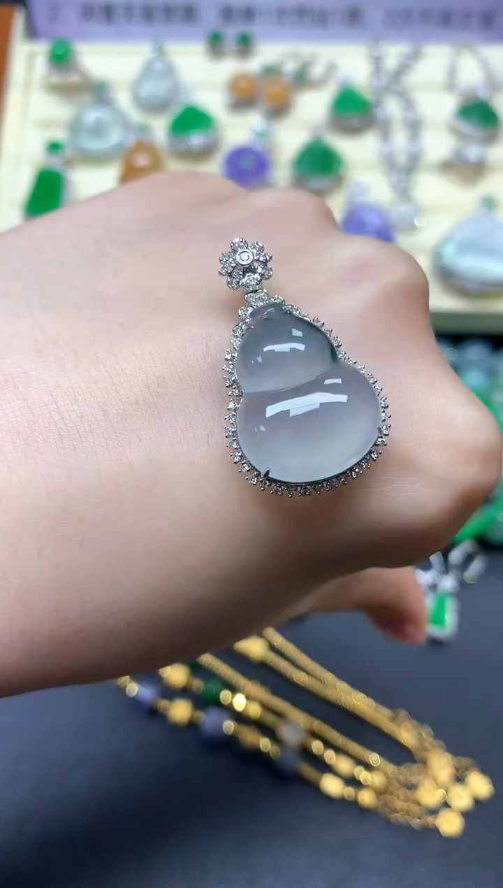 【闪购商品】翡翠吊坠(不含链)18K金镶嵌吊坠|5500+550