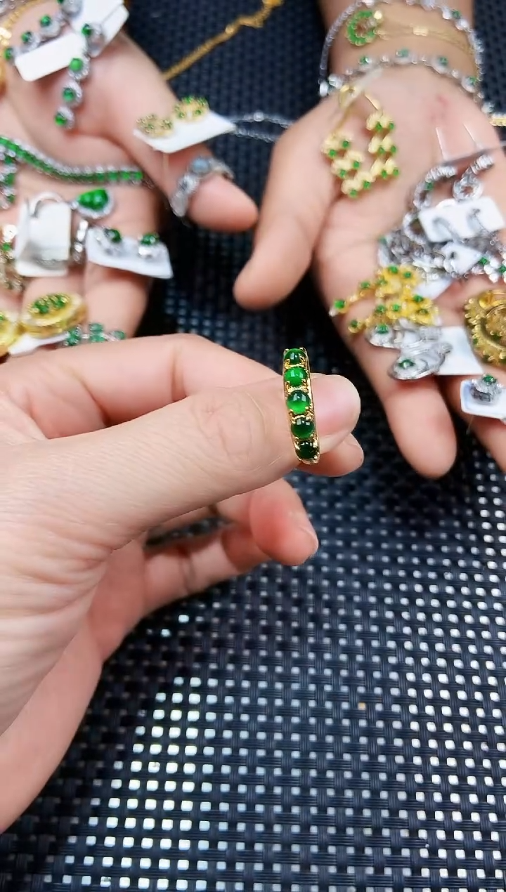 【闪购商品】翡翠戒指未镶嵌111111111