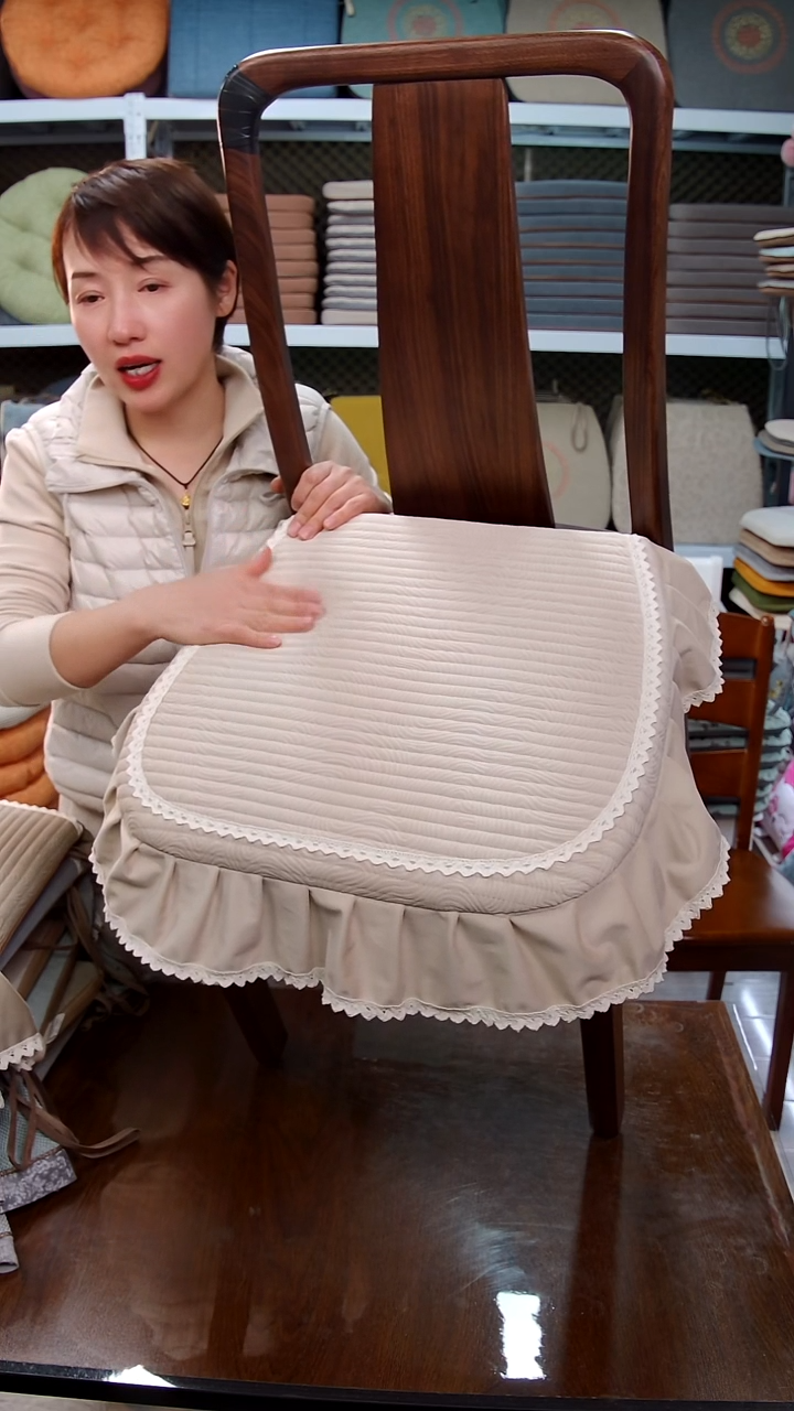 布横条细绒：米色4个