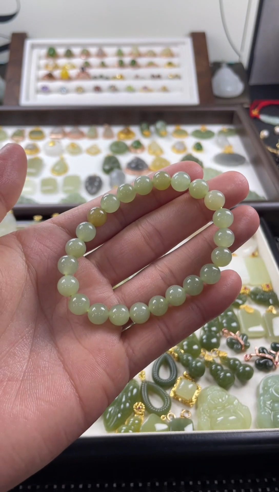 未镶嵌手串和田玉1