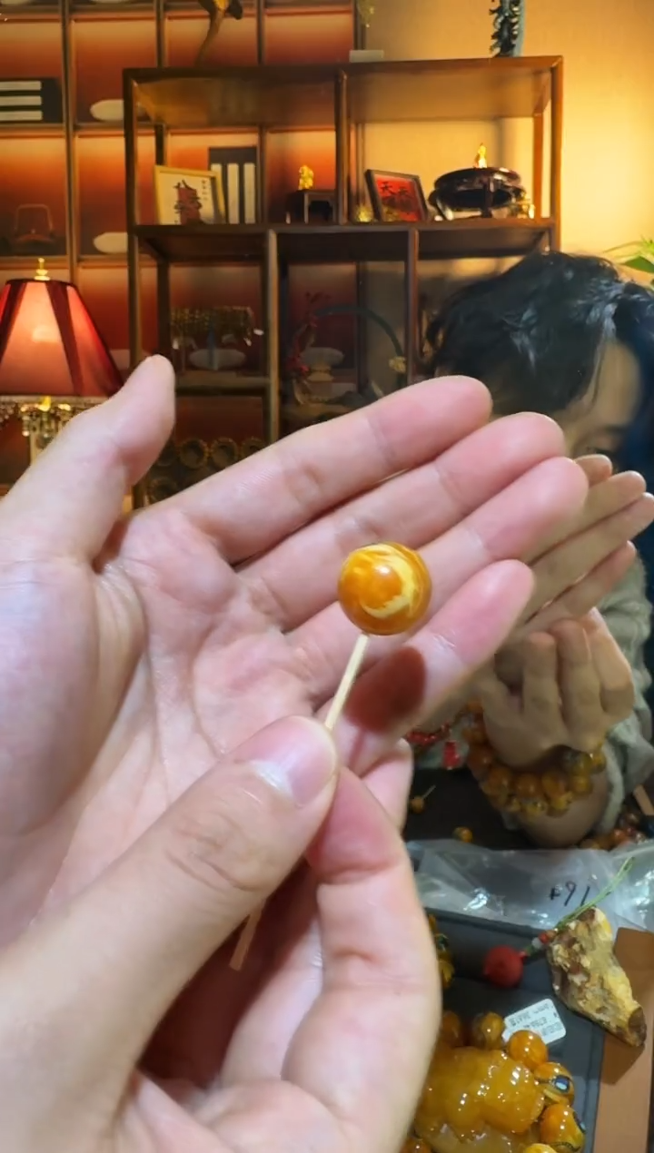 蜜蜡颈饰未镶嵌165天然蜜蜡珠宝奇石