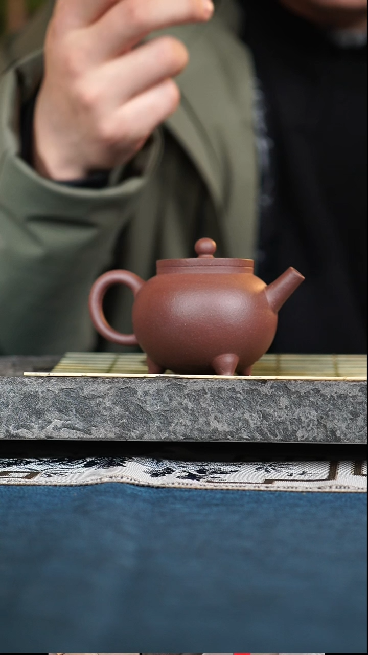 【闪购商品】紫砂茶壶三足平盖莲子