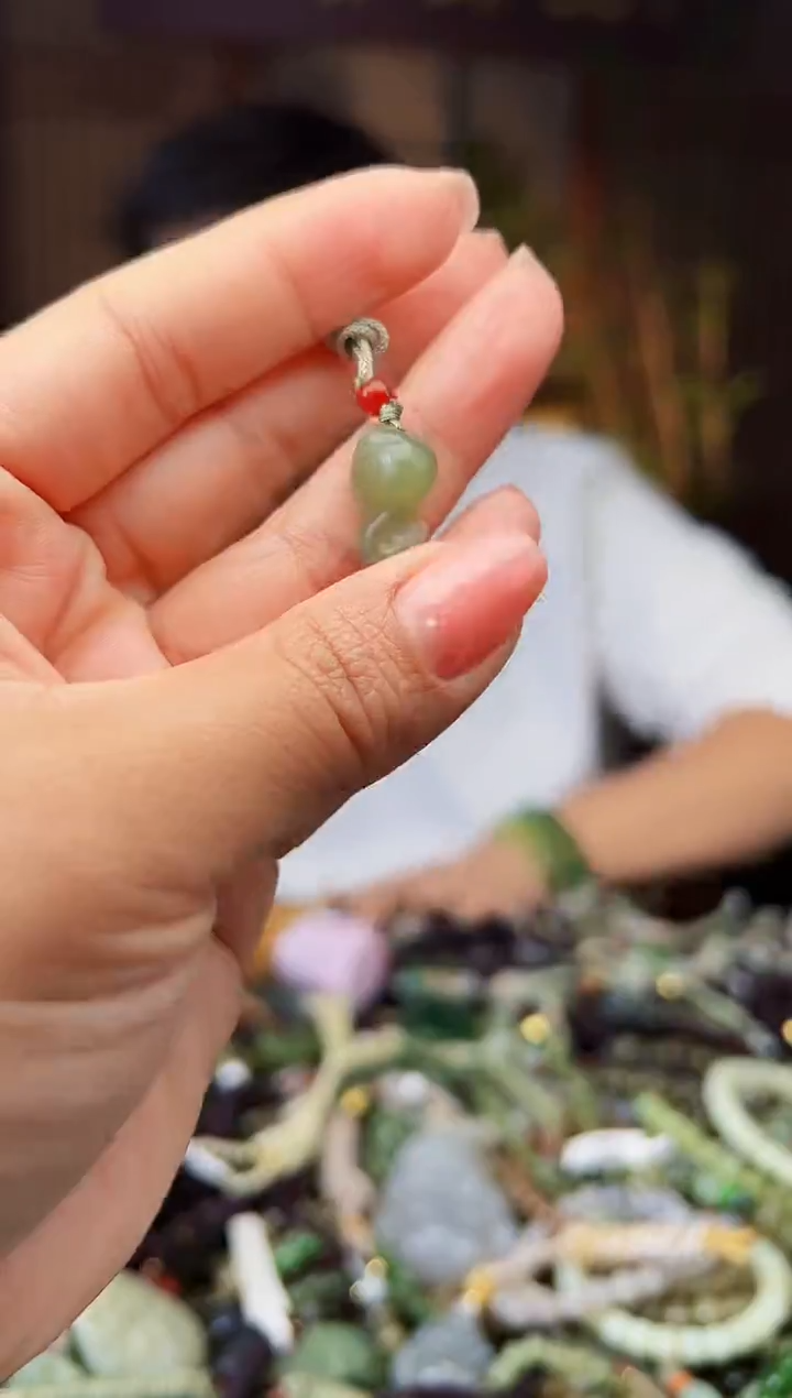 颈饰未镶嵌和田玉多样性发货拍一发一