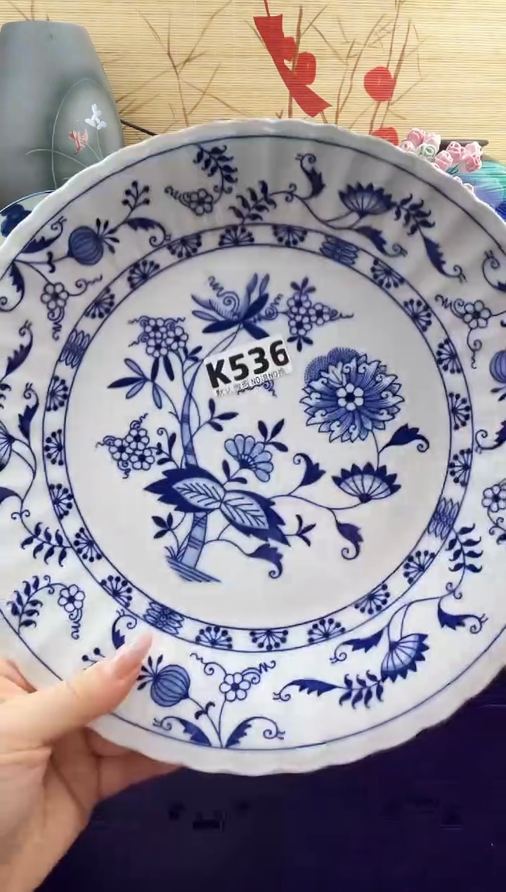 张****8==============k536