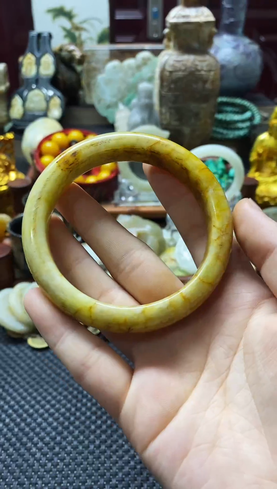 未镶嵌和田玉挂件镯