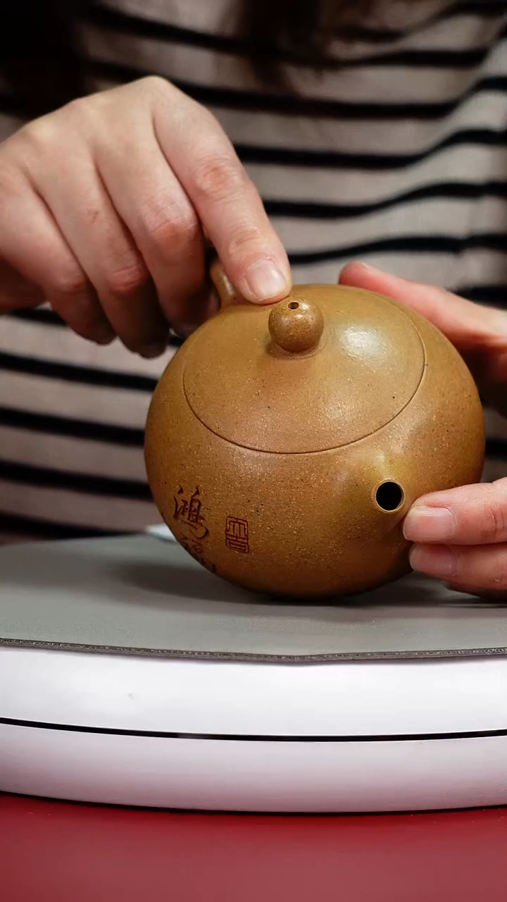 茶壶紫砂李传荣黄金段鸿福西施250CC