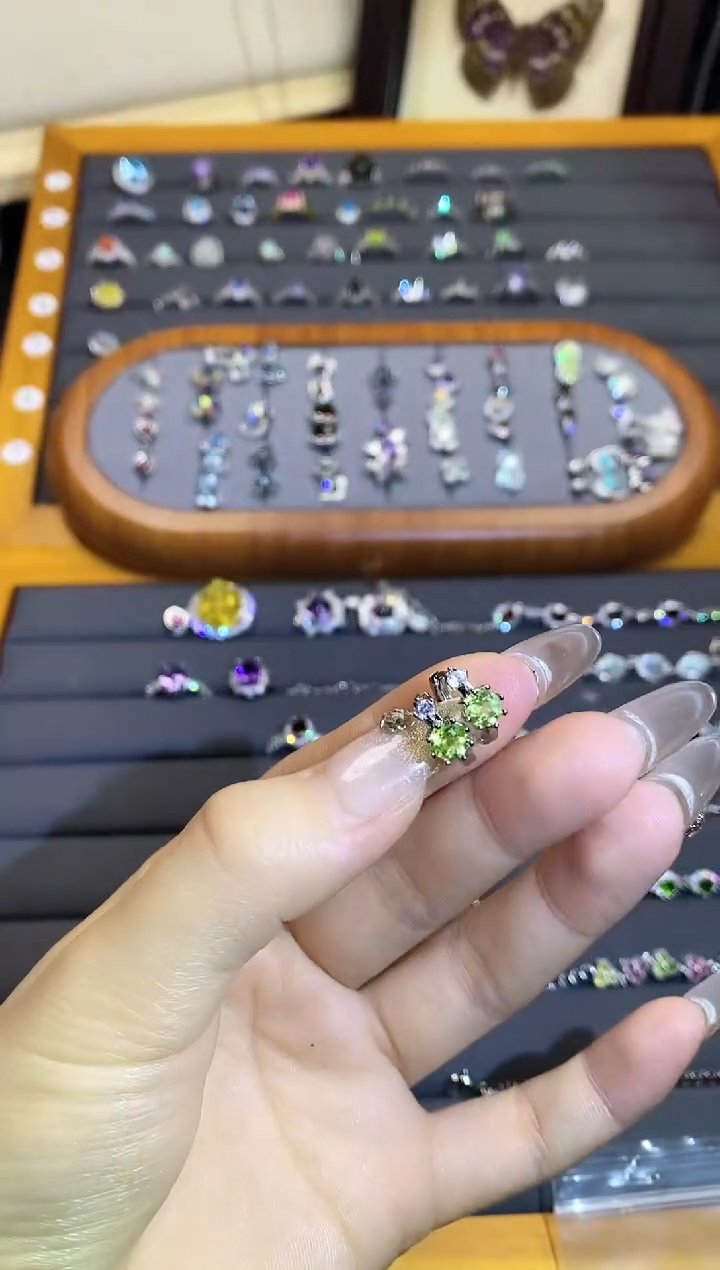 【闪购商品】水晶手链银S925镶嵌A70