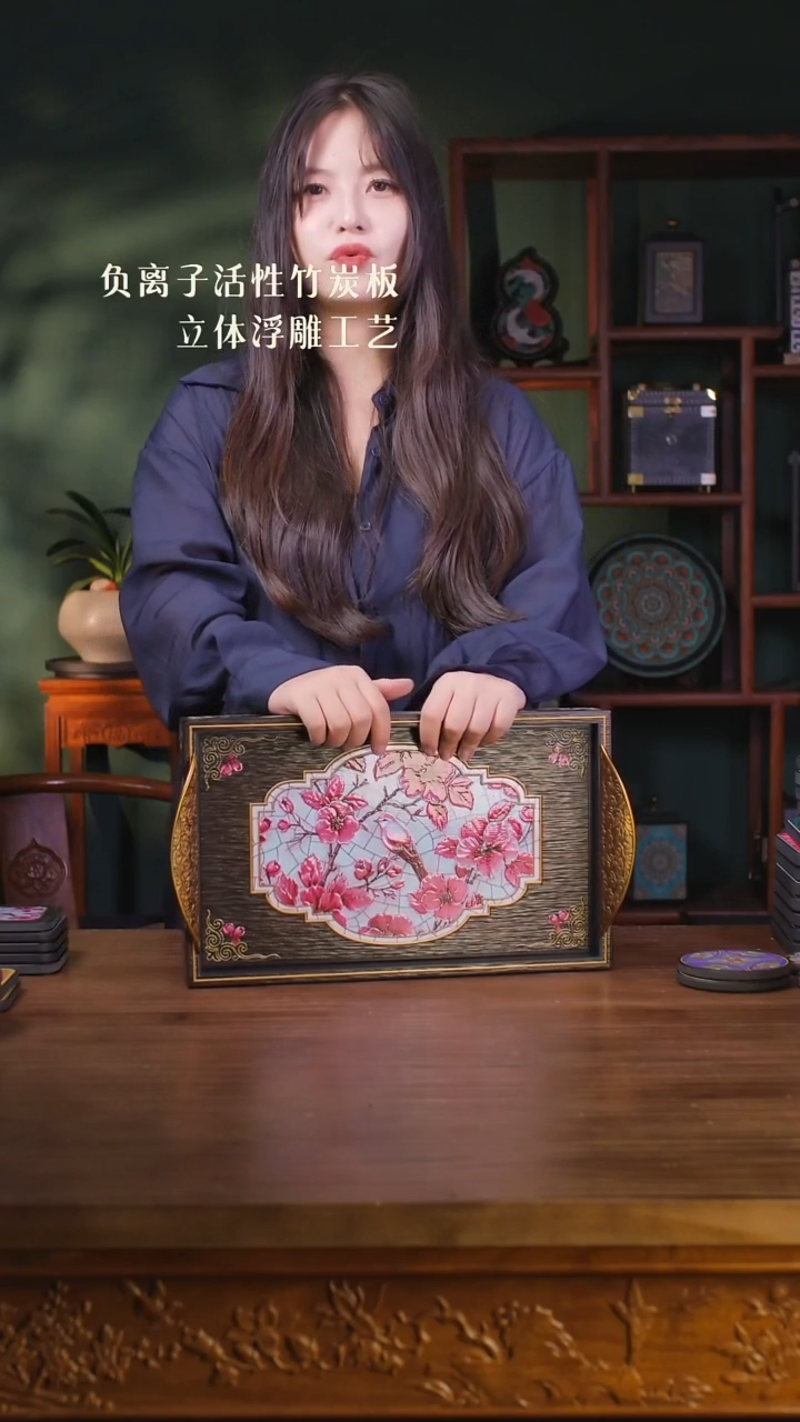 壹藏贰宝釉红花鸟托盘