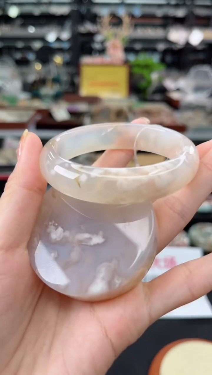 【闪购商品】石英质玉手镯未镶嵌55圈口（赠品镯心）1660231