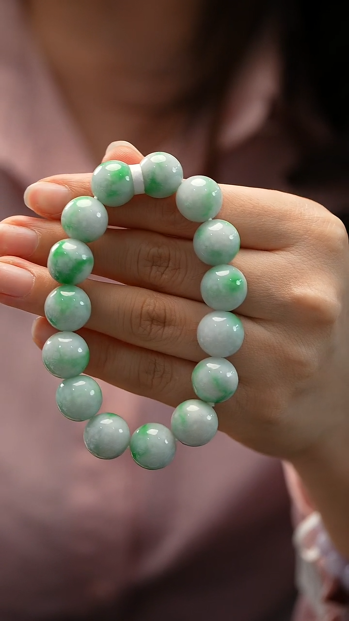 颈饰未镶嵌翡翠手串卡13+