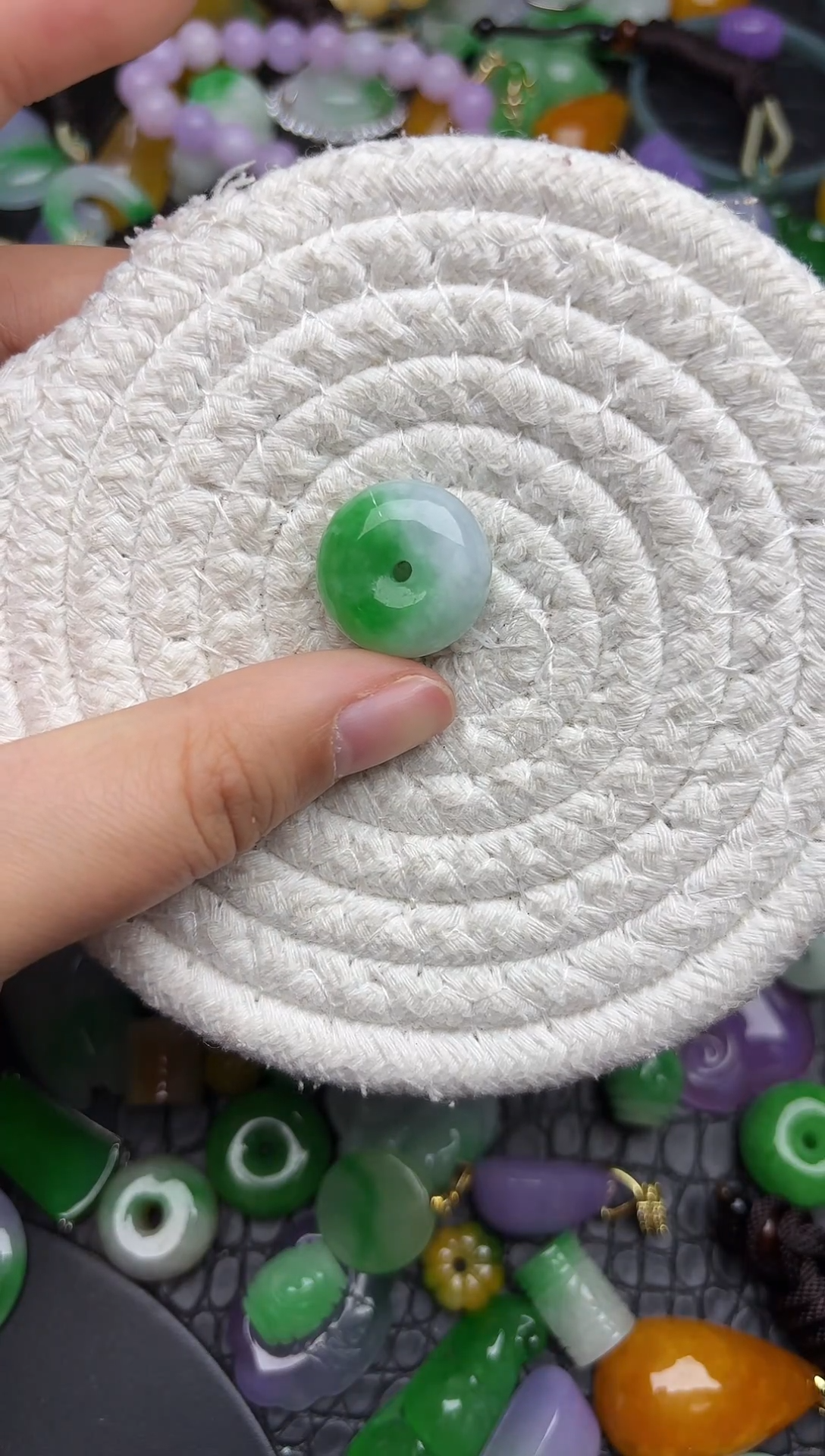 颈饰未镶嵌翡翠缅甸翡翠吊坠