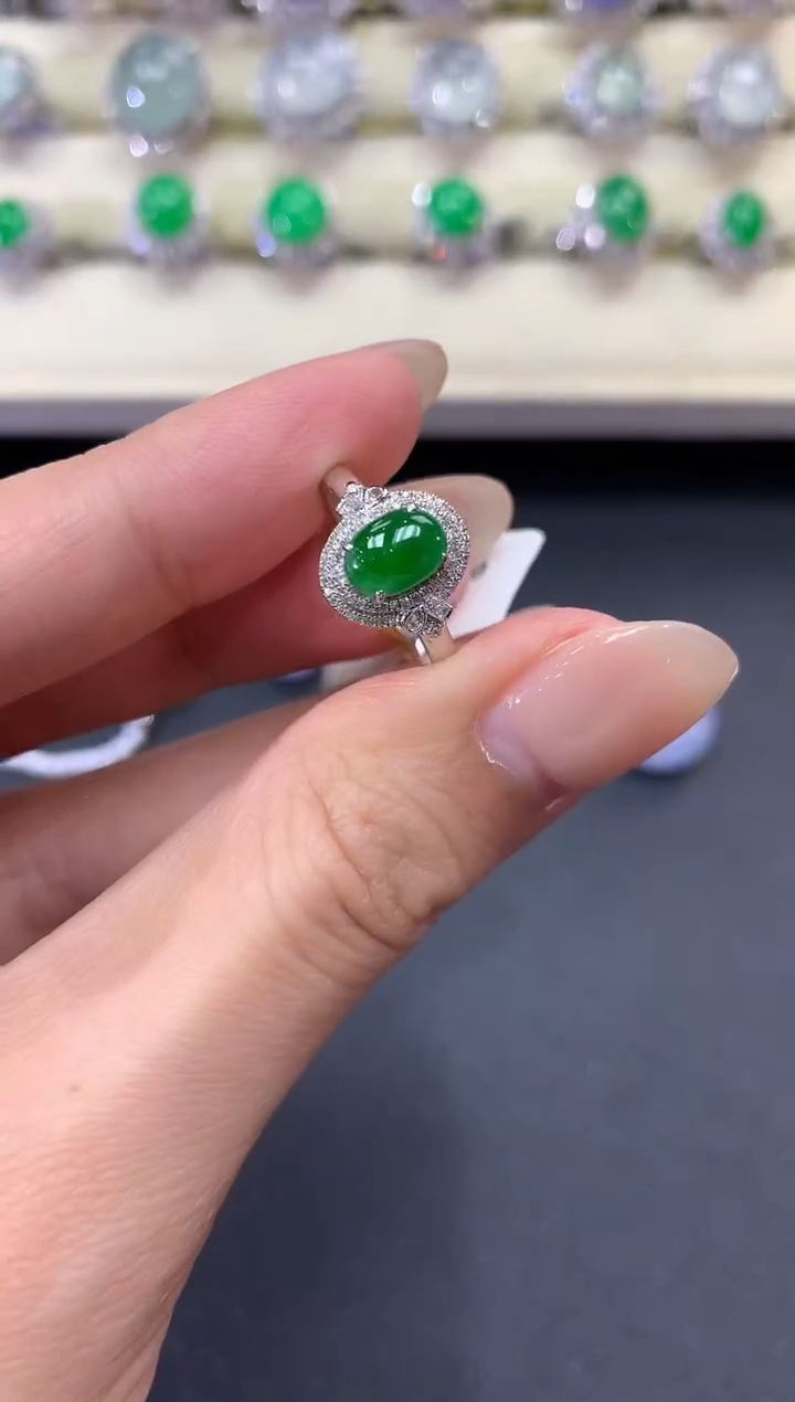 【闪购商品】翡翠戒指18K金镶嵌a51        