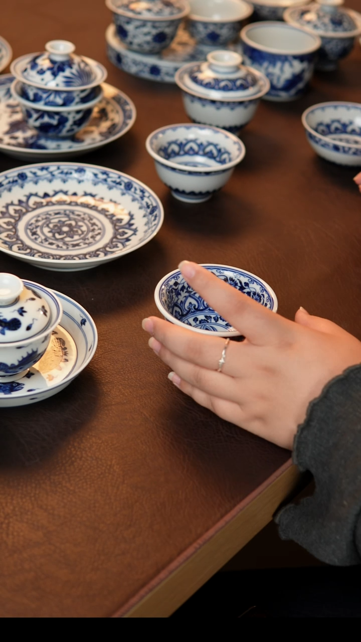 内外花卉压手主人杯