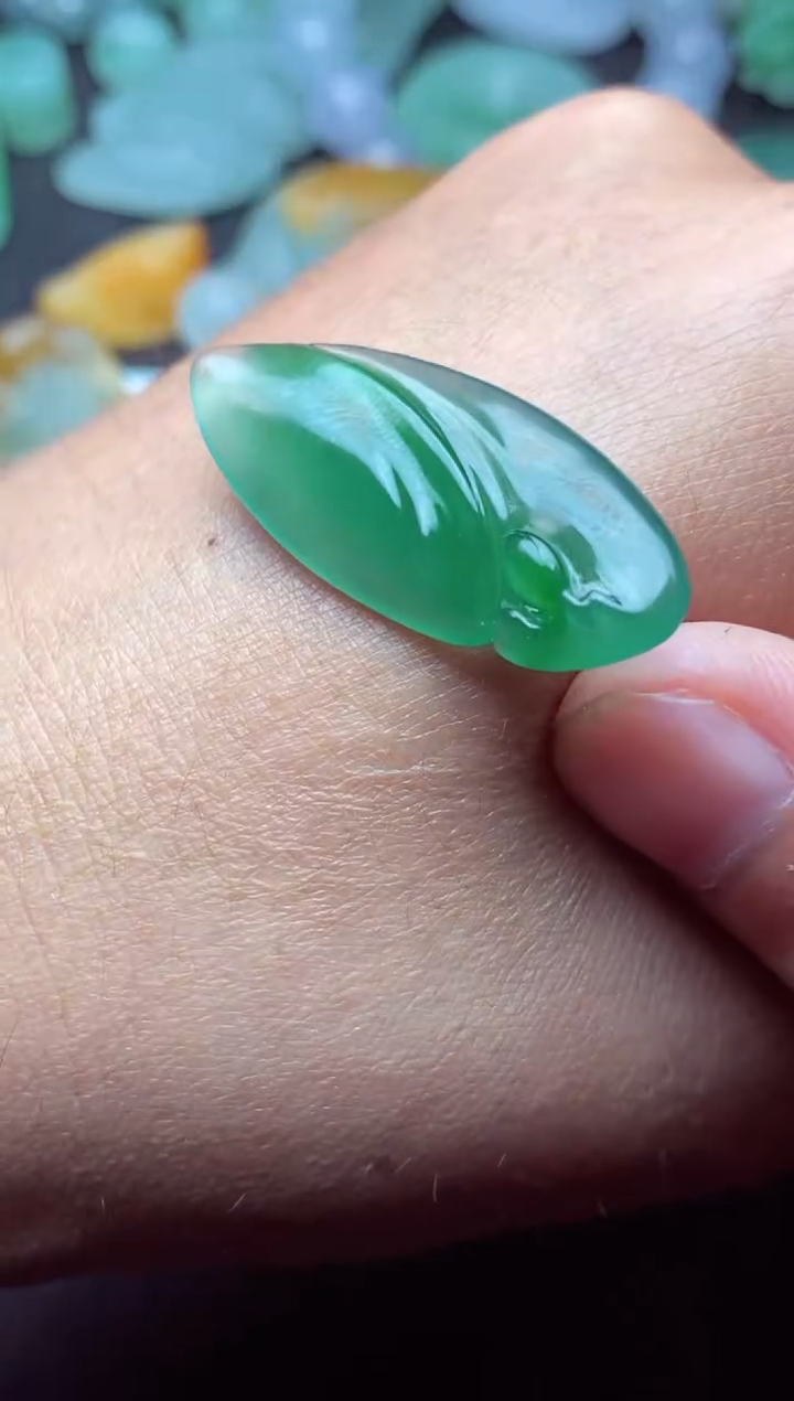 定制翡翠未镶嵌～****丽翡翠